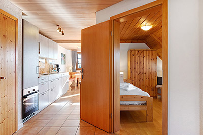 Bad mit Dusche und WC